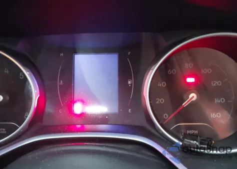 2018 Jeep Compass Latitude 4X4 z USA, uszkodzony, nr VIN 3C4NJDBBXJT270916